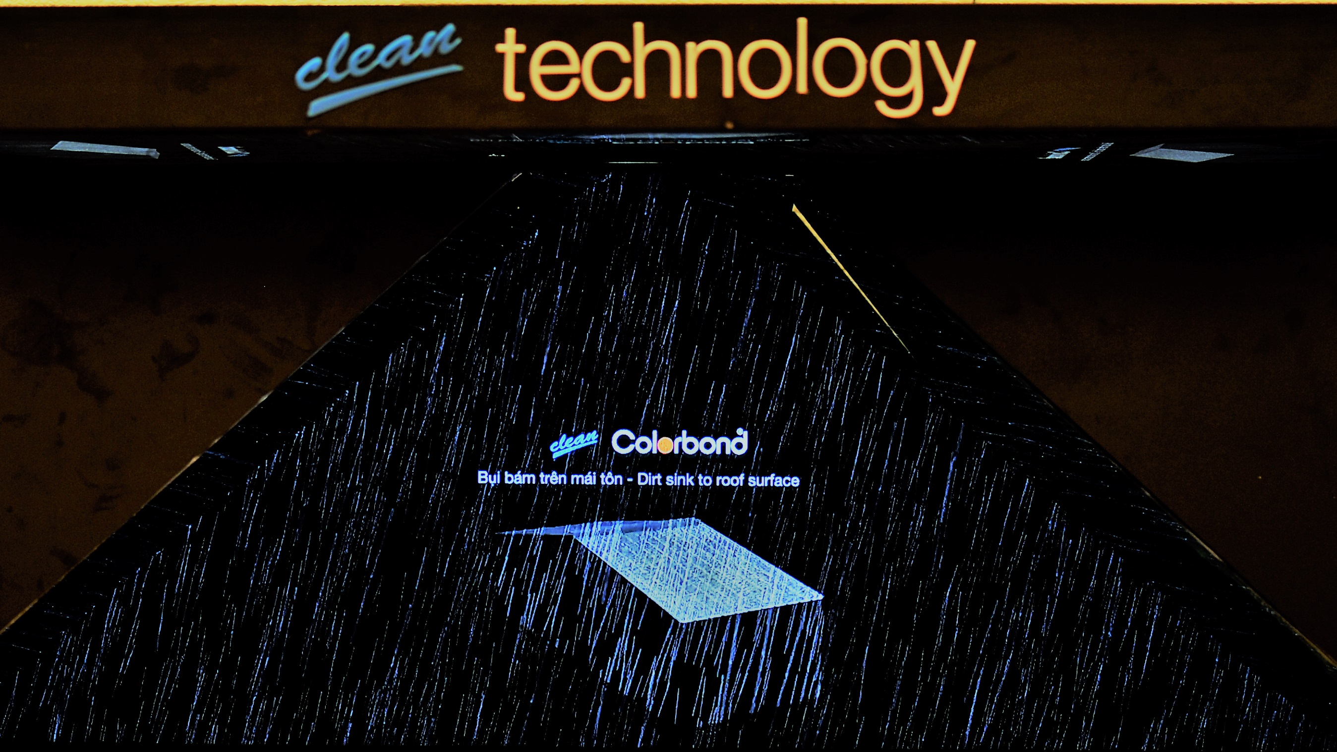 Hologram technology enhance product exhibition